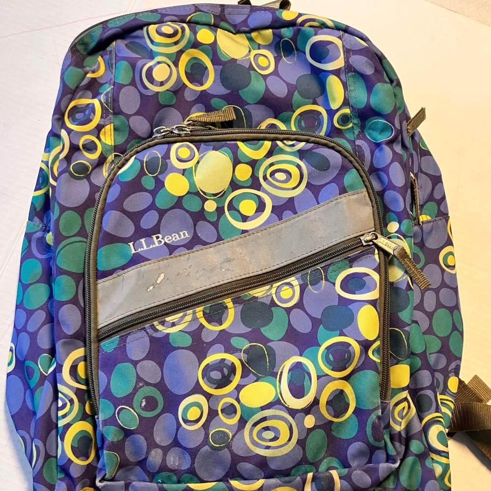 🎒 LL Bean Kids’ Backpack – Colorful Circles Print